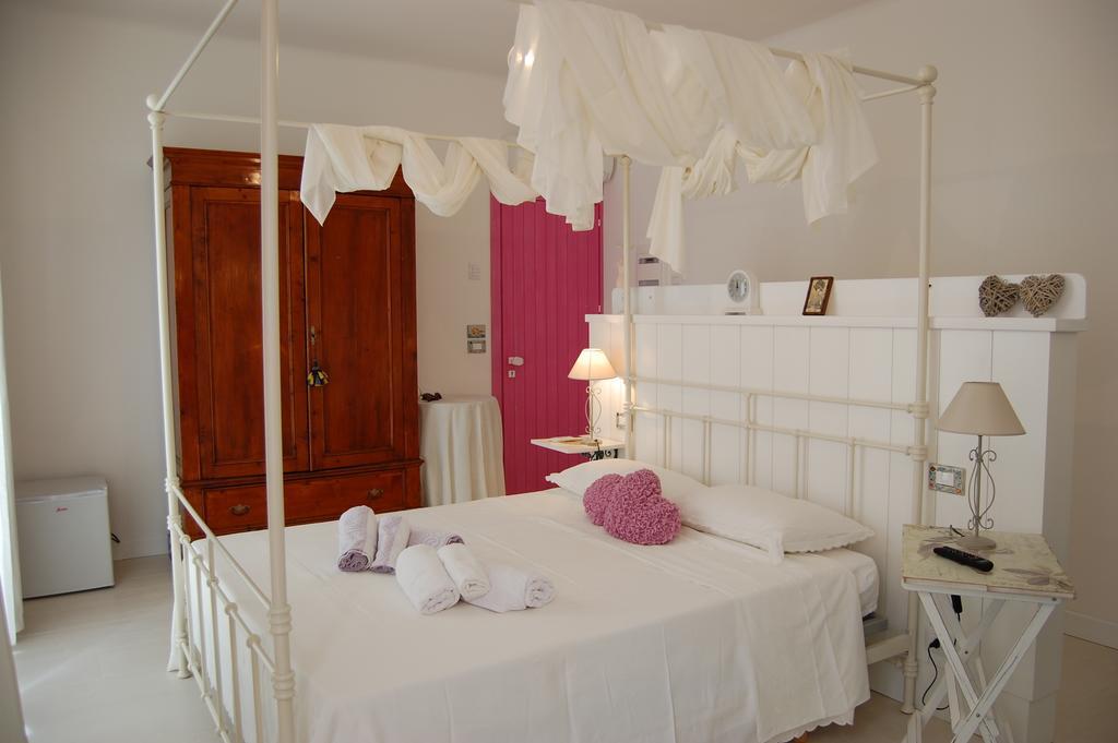 A Casa Di Lolu Bed & Breakfast Гротамаре Екстериор снимка