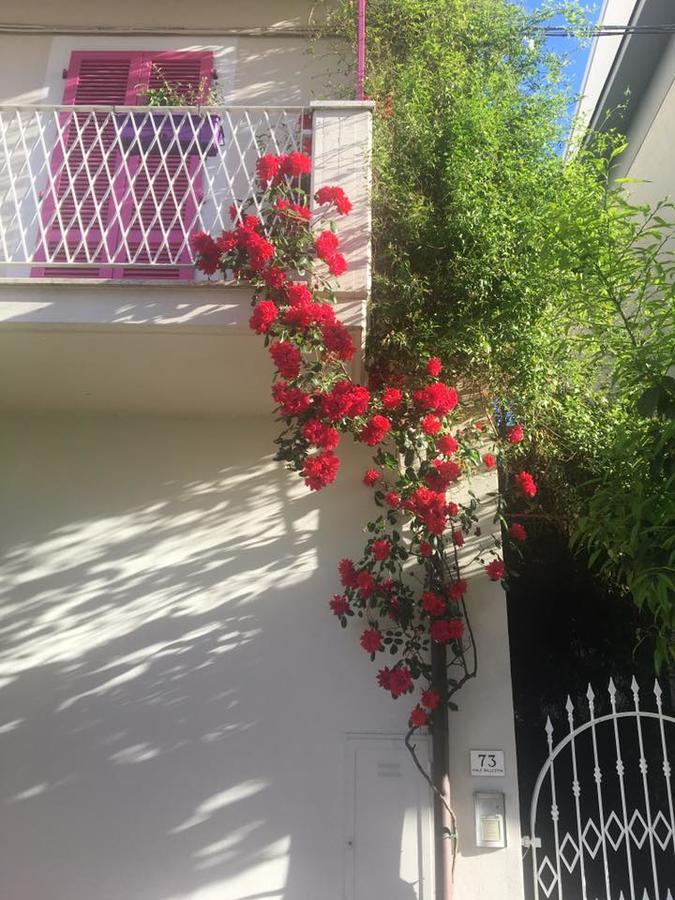 A Casa Di Lolu Bed & Breakfast Гротамаре Екстериор снимка